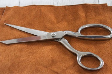 use a sharp pair of scissors