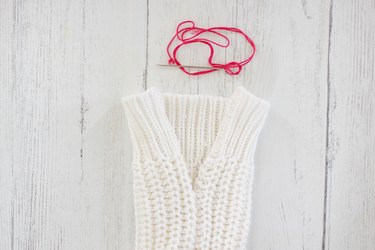 10 Fun & Easy Yarn Craft Ideas