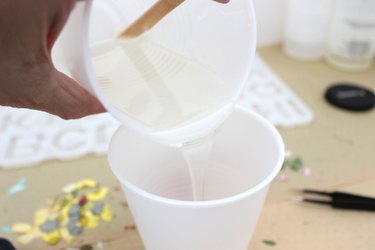 pour the mixture into another cup