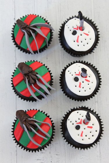 freddy and jason cupcakes