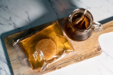 Main ingredients to make homemade kombucha, te and scoby