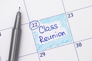 Reminder Class Reunion in calendar with pen