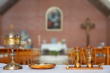 Symbols of Catholic communion