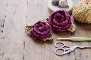 J Mark Crochet Kit for Beginners - Complete Crocheting Set with Acrylic Yarn and Accessories