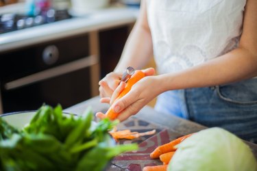 Home Basics Ergonomic Two Finger Hand Peeler