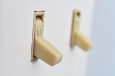 15 Amp vs. 20 Amp Outlets: What's the Difference?