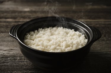 Steamed rice served in earthen pot
