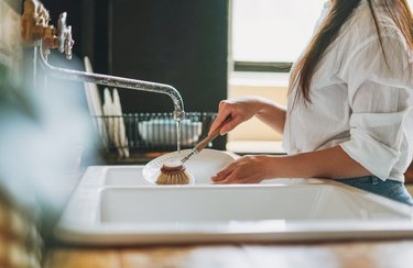 Essentials Tool for Hand-Washing Dishes