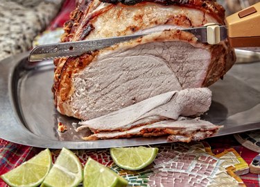 Slicing ham with an electric knife