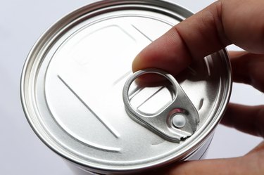 How to Tell Which Cans Are Aluminum
