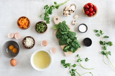 Fresh ingredients to prepare egg white omelette