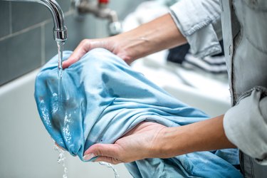 How to remove bleach stains from clothes