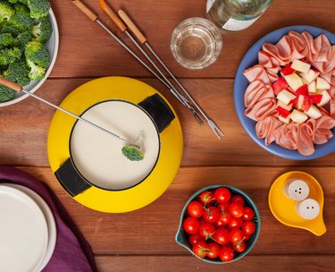 Fondue with foods for dipping