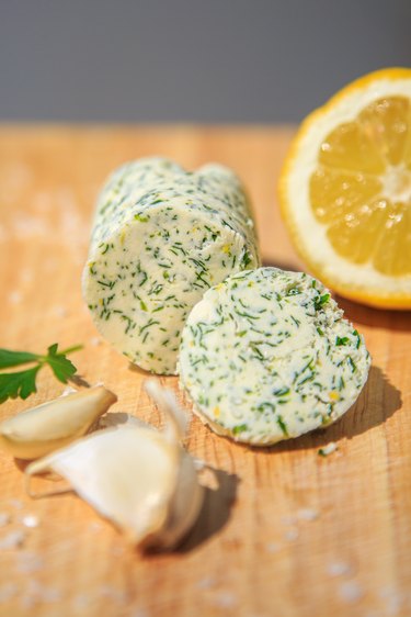 Flavorful butter with herbs, garlic and lemon