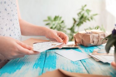 How to Make Email Christmas Cards
