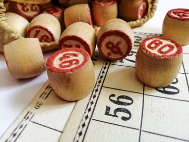 Barrels and cards of the board game lotto