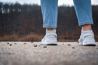 How to clean outlet huaraches at home