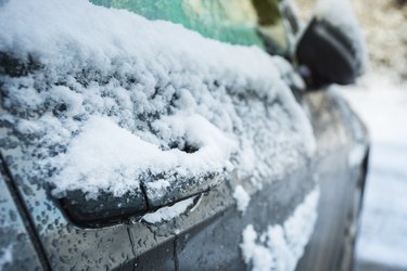 10 Brilliant Cold-Weather Car Hacks | ehow