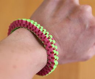 How to Make a Gimp bracelet 3 Ways  Moms and Crafters