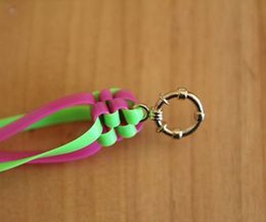 How to Make Lanyard Bracelets