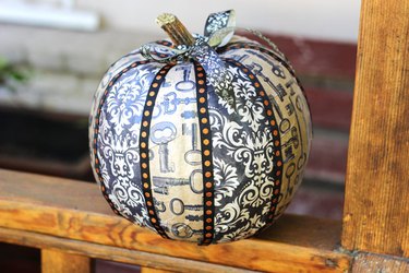 Finish the pumpkin with a coordinating ribbon