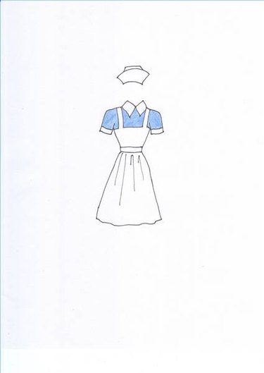 See how vintage nursing uniforms evolved from starched whites to