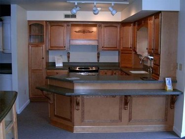 KraftMaid Kitchen Cabinets