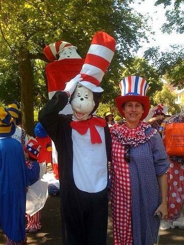 Ideas for No Sew Cat in the Hat Costumes ehow