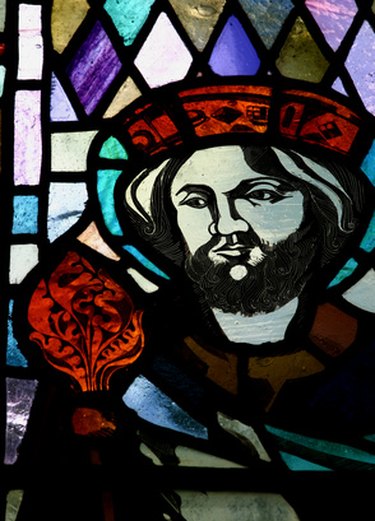 How to Make Stained Glass Window Putty