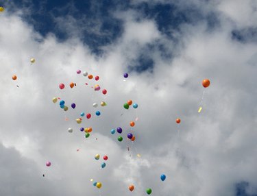 How to Make Your Own Balloon Drop Net