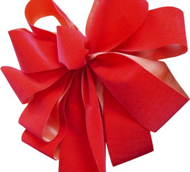 How To Make Simple Ribbon Bows