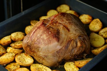 Venison roast with roasted potatos