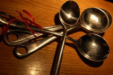 How to Make a Measuring Spoon Rack from Barn Wood - Adventures of a DIY Mom