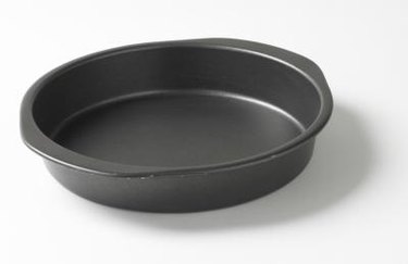 Glass hotsell cake pans