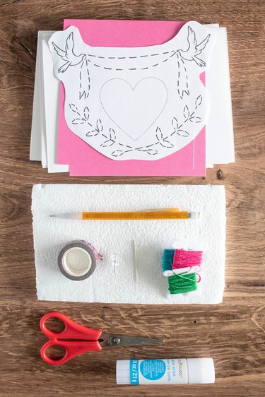 How to Make a Victorian Valentine's Day Card: A Five-Step Guide