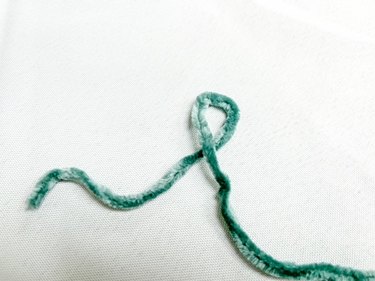 starting loop for crochet chain
