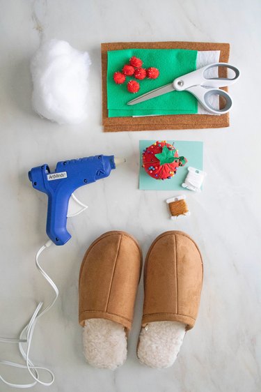 Supplies for DIY holiday turkey slippers