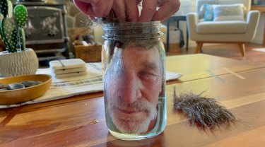 add faux fur to the jar