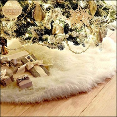White faux fur tree skirt
