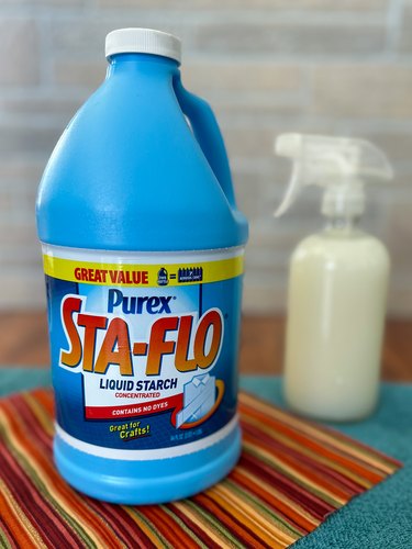 fill spray bottle with starch