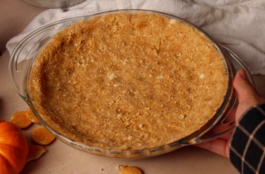 Nilla wafer pie crust in baking dish.