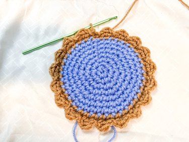 Finished pie crust crochet edge