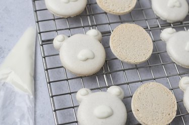 Cute Bear Macaron Silicone Baking Mat