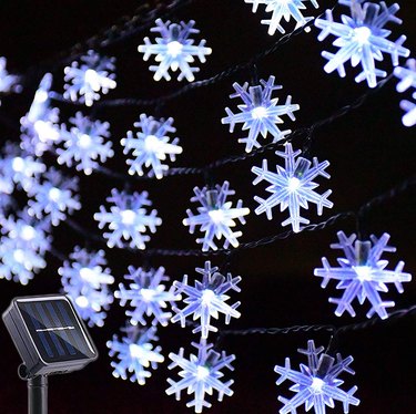 Huacenmy Solar Christmas Snowflake LED Lights