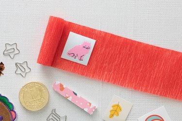 Roll crepe paper streamer for pie surprise ball