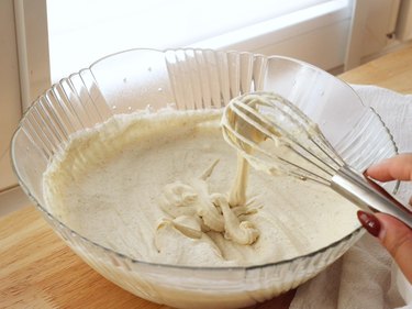 Smooth cannoli dip falling off of whisk.