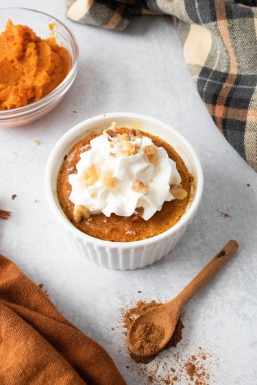 Single-serving pumpkin pie