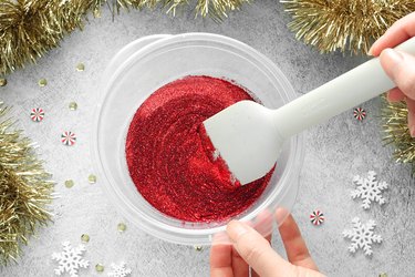 Mixing glitter