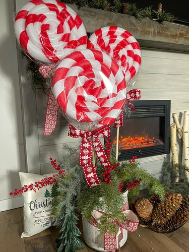 Diy Giant Candy Canes & Lollipops Christmas Decorations | Ehow