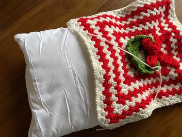 Adding an insert to a crochet pillow cover